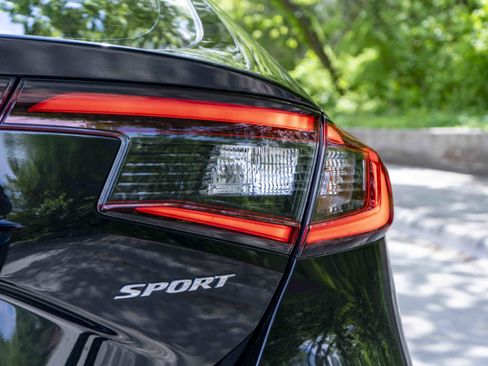 Used 2024 Honda Civic Sport image 13