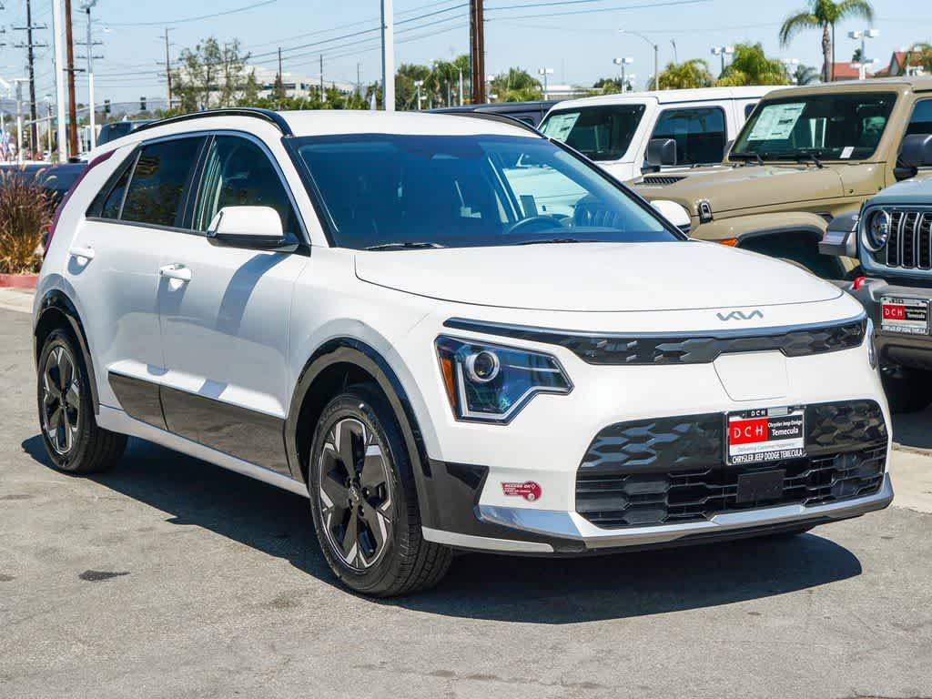 Used 2024 Kia Niro Wind FWD image 3