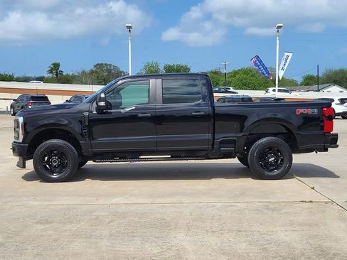 Used 2024 Ford F250 XL w/ STX Appearance Package AWD/4WD image 2