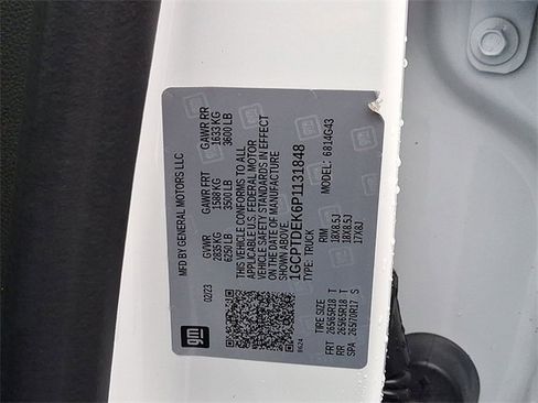 Certified 2023 Chevrolet Colorado Z71 w/ Z71 Convenience Package 2 image 31