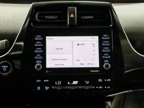 Certified 2022 Toyota Prius LE FWD image 16