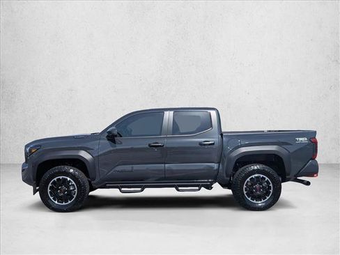 Used 2025 Toyota Tacoma TRD Off-Road AWD/4WD image 9
