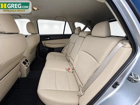 Used 2017 Subaru Outback 2.5i Limited AWD/4WD image 13