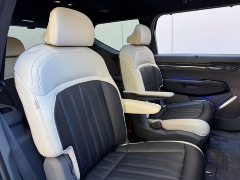 Used 2024 Kia EV9 GT-Line image 44