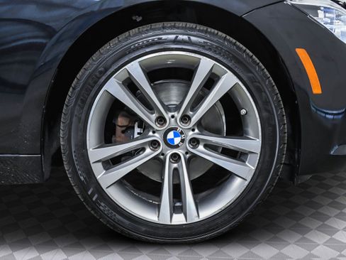 Used 2018 BMW 330i Sedan w/ Convenience Package image 29
