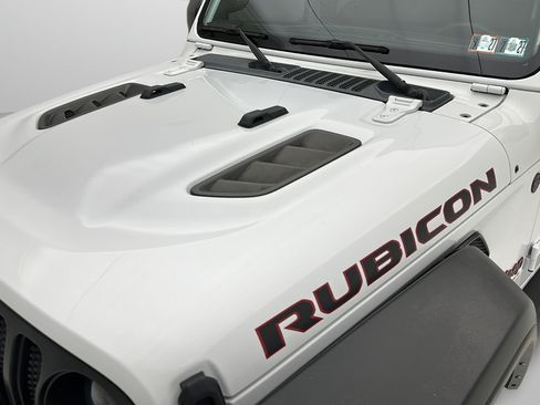 Used 2023 Jeep Wrangler Unlimited Rubicon w/ LED Lighting Group AWD/4WD image 7