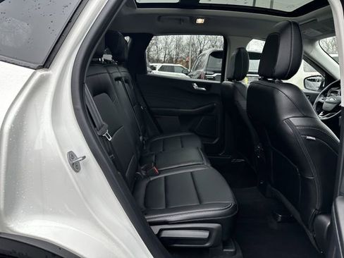 Certified 2022 Ford Escape SEL image 37