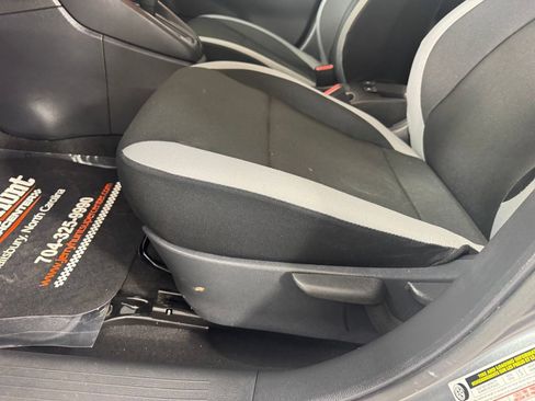 Used 2025 Nissan Versa S w/ S Plus Package FWD image 14