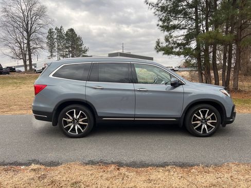 Certified 2022 Honda Pilot Touring image 8