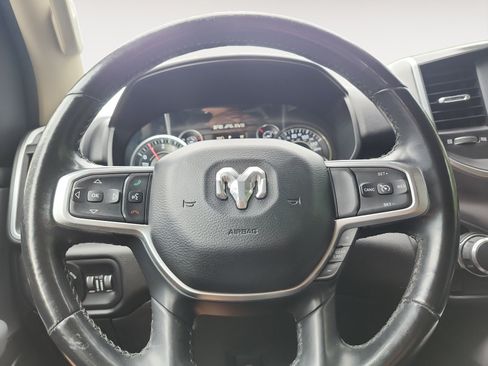 Used 2019 RAM 1500 Big Horn AWD/4WD image 12