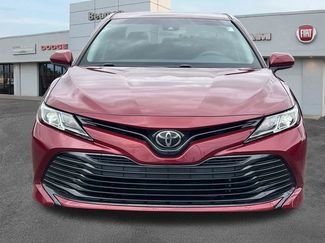 Used 2018 Toyota Camry LE FWD video 2
