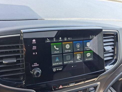 Used 2023 Honda Passport EX-L image 16