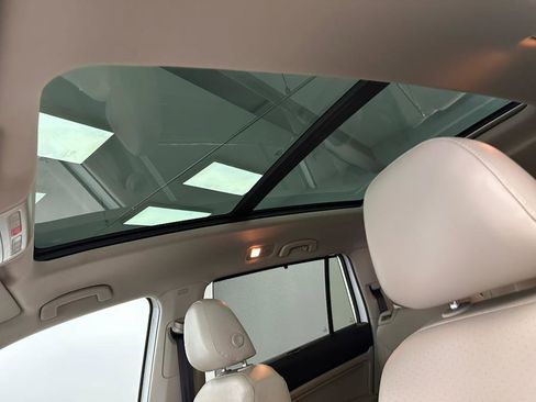 Used 2019 Volkswagen Atlas SE w/ Panoramic Sunroof Package image 21