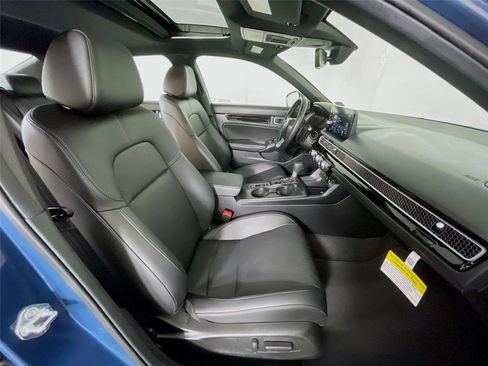 Certified 2025 Honda Civic Sport Touring image 33