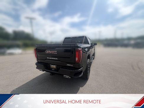 Used 2023 GMC Sierra 1500 AT4 w/ AT4 Premium Package AWD/4WD image 9
