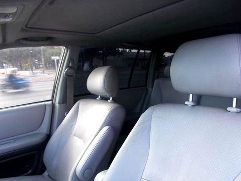 Used 2007 Toyota Highlander Limited image 18