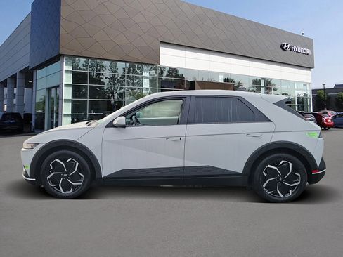 Certified 2023 Hyundai Ioniq 5 SEL w/ Cargo Package image 3