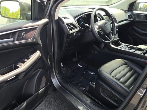Used 2020 Ford Edge SEL w/ Convenience Package FWD image 9