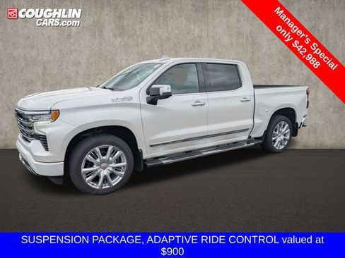 Used 2023 Chevrolet Silverado 1500 High Country w/ High Country Premium Package AWD/4WD image 5