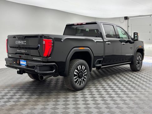 New 2026 GMC Sierra 2500 Denali Ultimate AWD/4WD image 10