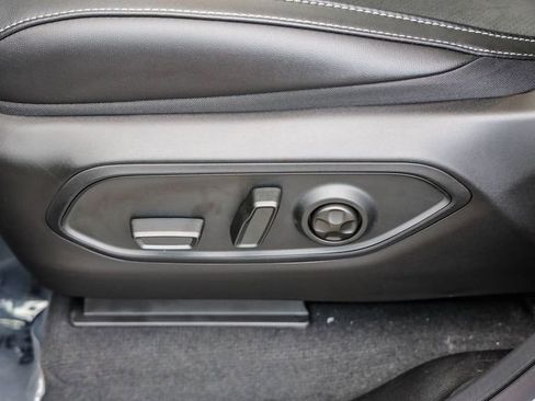 New 2025 Jeep Grand Cherokee L Altitude image 24