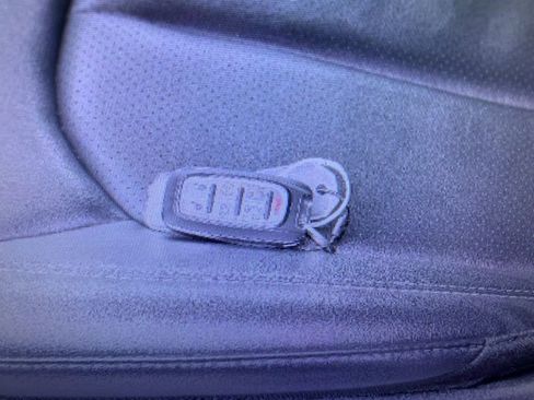 Used 2024 Chrysler Pacifica Touring-L image 10