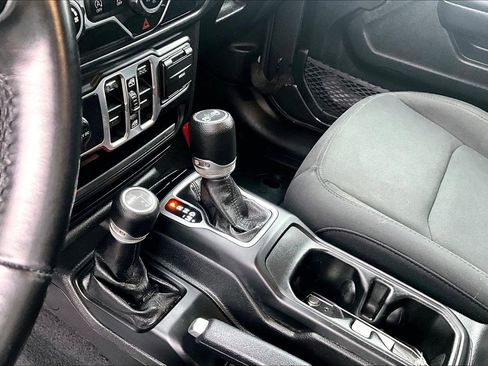 Used 2019 Jeep Wrangler Unlimited Sport S image 15