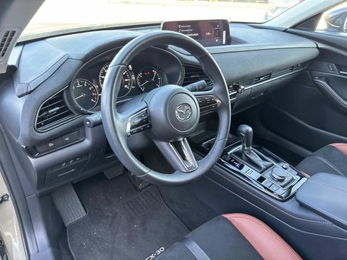 Certified 2025 MAZDA CX-30 Carbon image 23