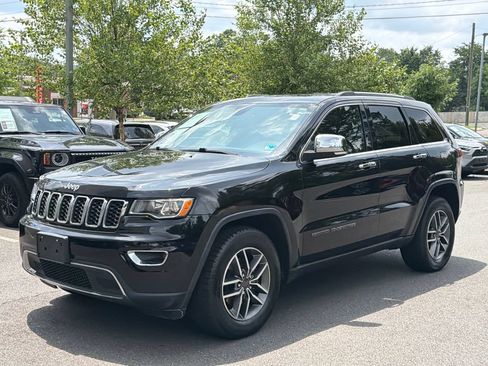 Used 2020 Jeep Grand Cherokee Limited AWD/4WD image 2