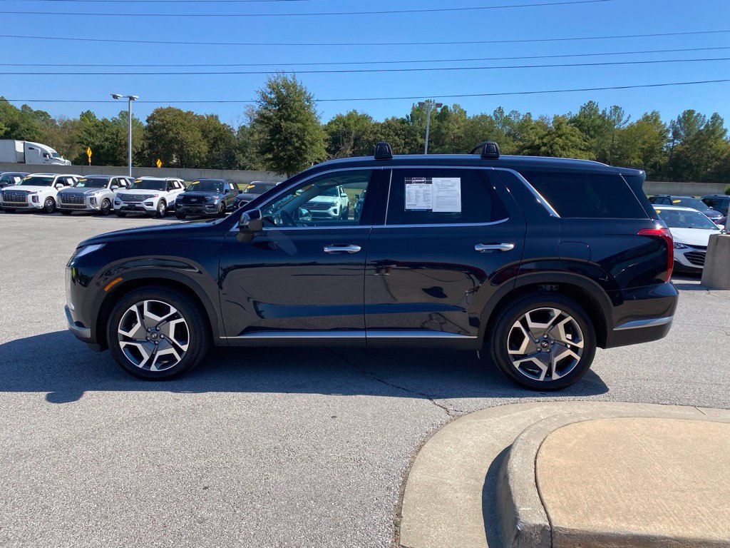 Used 2025 Hyundai Palisade SEL FWD image 4