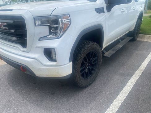 Used 2020 GMC Sierra 1500 Elevation w/ Elevation Value Package AWD/4WD image 2