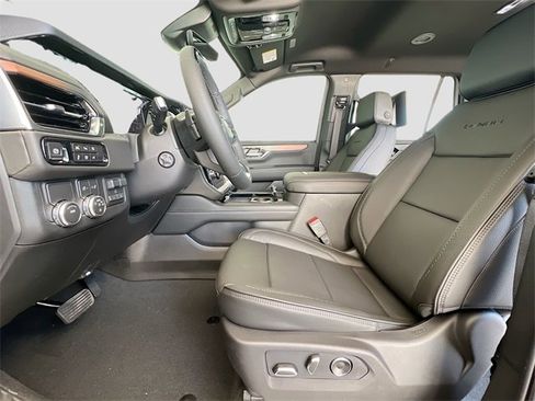 New 2026 GMC Yukon Denali w/ Advanced Technology Package image 15