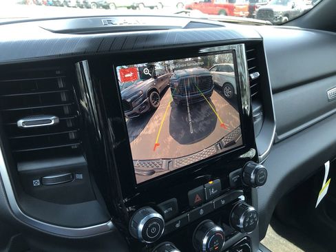 New 2026 RAM 1500 4x4 Crew Cab image 28