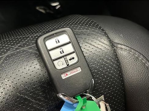 Used 2021 Honda Accord Touring image 21