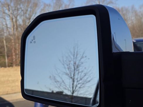 Used 2018 Ford F150 Platinum w/ Equipment Group 701A Luxury image 24