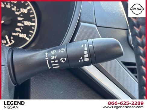 Used 2025 Nissan Altima 2.5 SR image 17