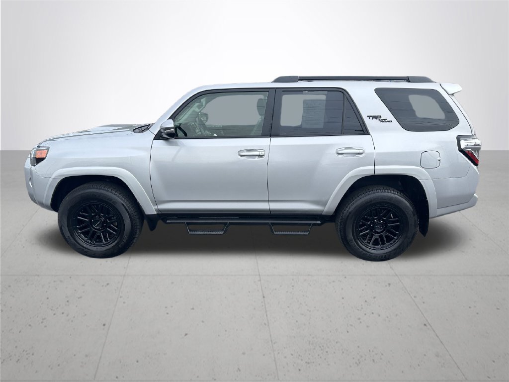 Used 2023 Toyota 4Runner TRD Off-Road Premium w/ Moonroof Package AWD/4WD image 10