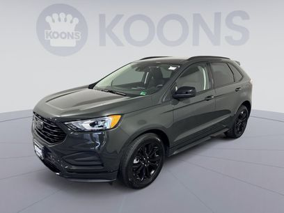Used 2022 Ford Edge SE w/ Black Appearance Package