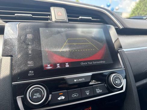 Used 2018 Honda Civic EX image 12