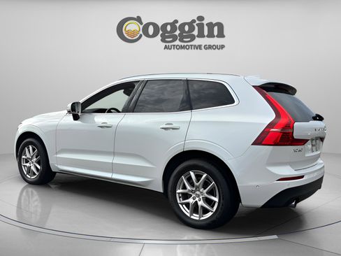Used 2019 Volvo XC60 T5 Momentum w/ Premium Package image 3