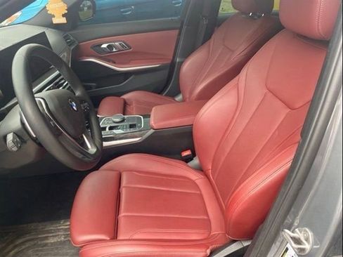 Used 2023 BMW 330i Sedan w/ Premium Package RWD image 10