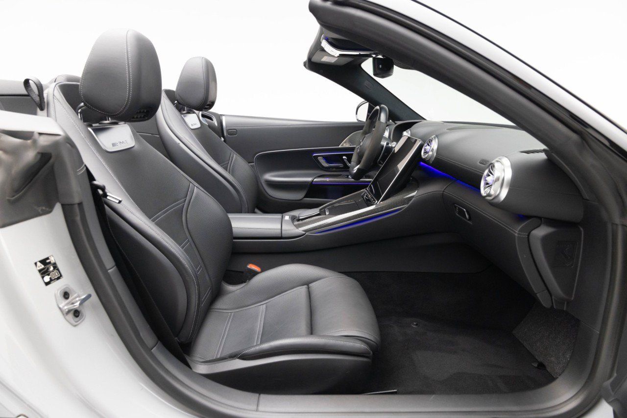 Used 2022 Mercedes-Benz SL 63 AMG 4MATIC image 34