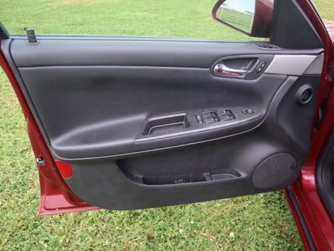 Used 2008 Chevrolet Impala LT FWD image 24