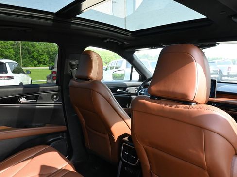 Used 2022 Lincoln Nautilus Reserve w/ Equipment Group 201A FWD image 27