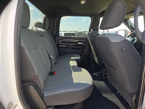 Used 2024 RAM 2500 Big Horn AWD/4WD image 20