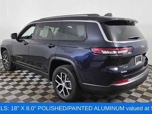 Used 2023 Jeep Grand Cherokee L Limited w/ Luxury Tech Group II AWD/4WD image 7