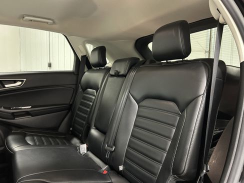 Used 2020 Ford Edge SEL w/ Convenience Package image 28