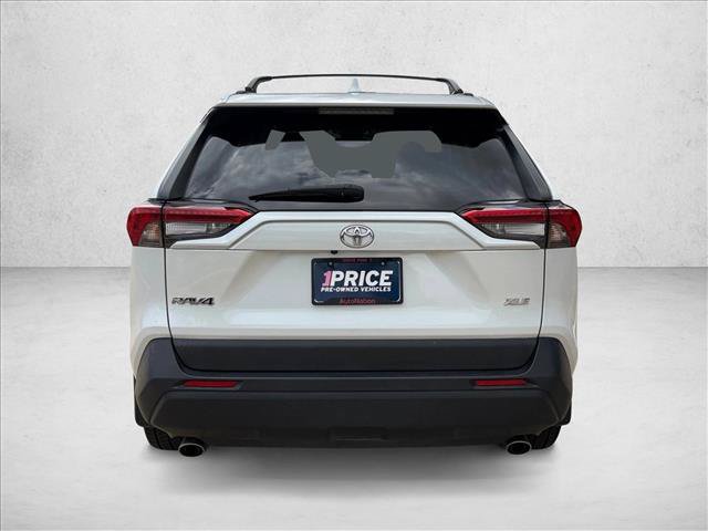 Used 2023 Toyota RAV4 XLE Premium FWD image 7