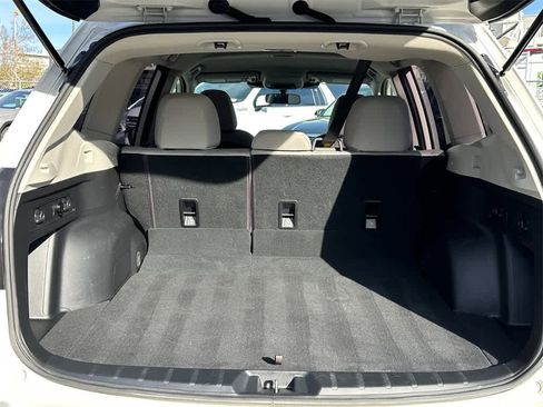 Used 2022 Subaru Forester image 19