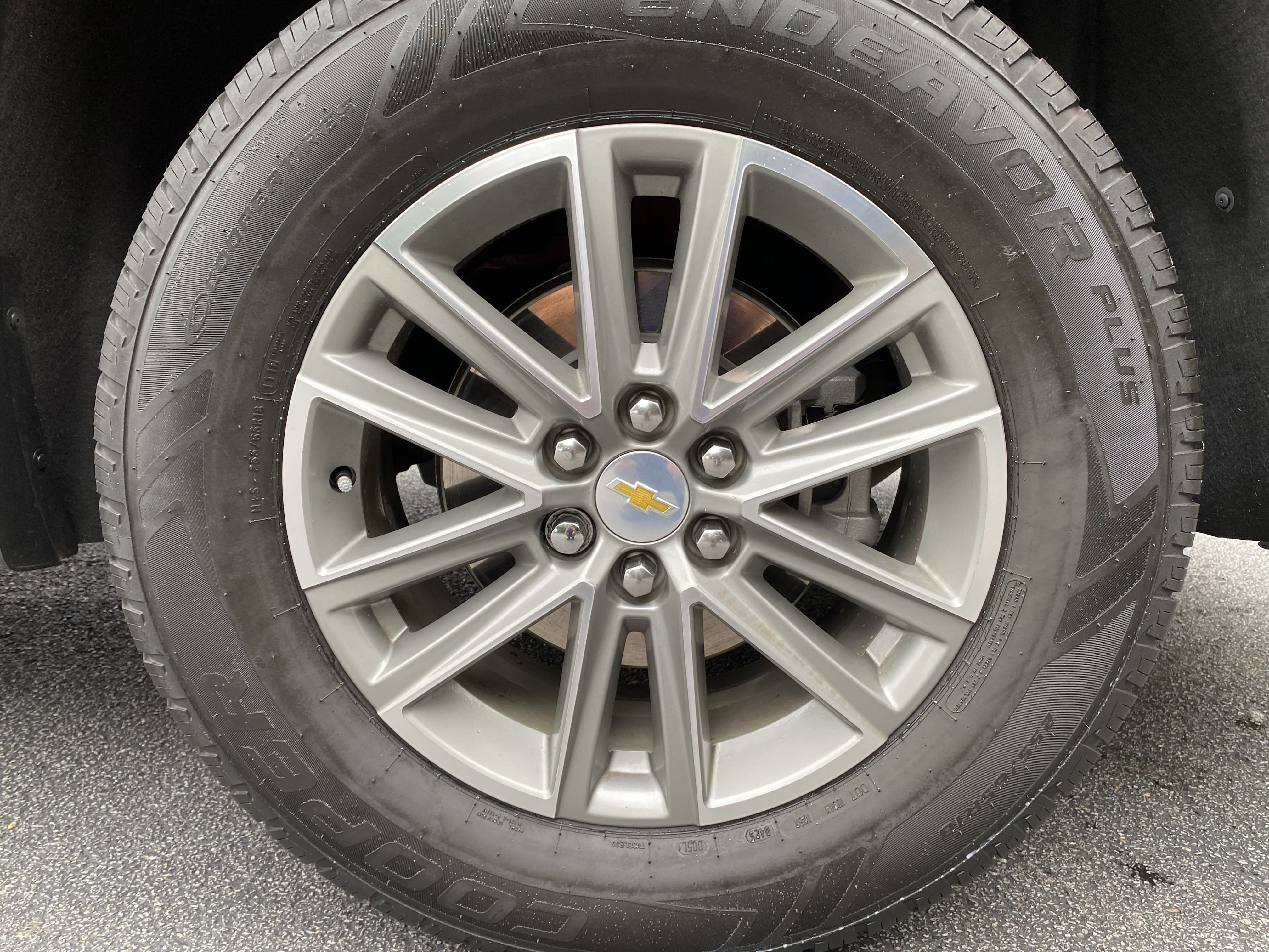 Used 2023 Chevrolet Traverse LT FWD image 41